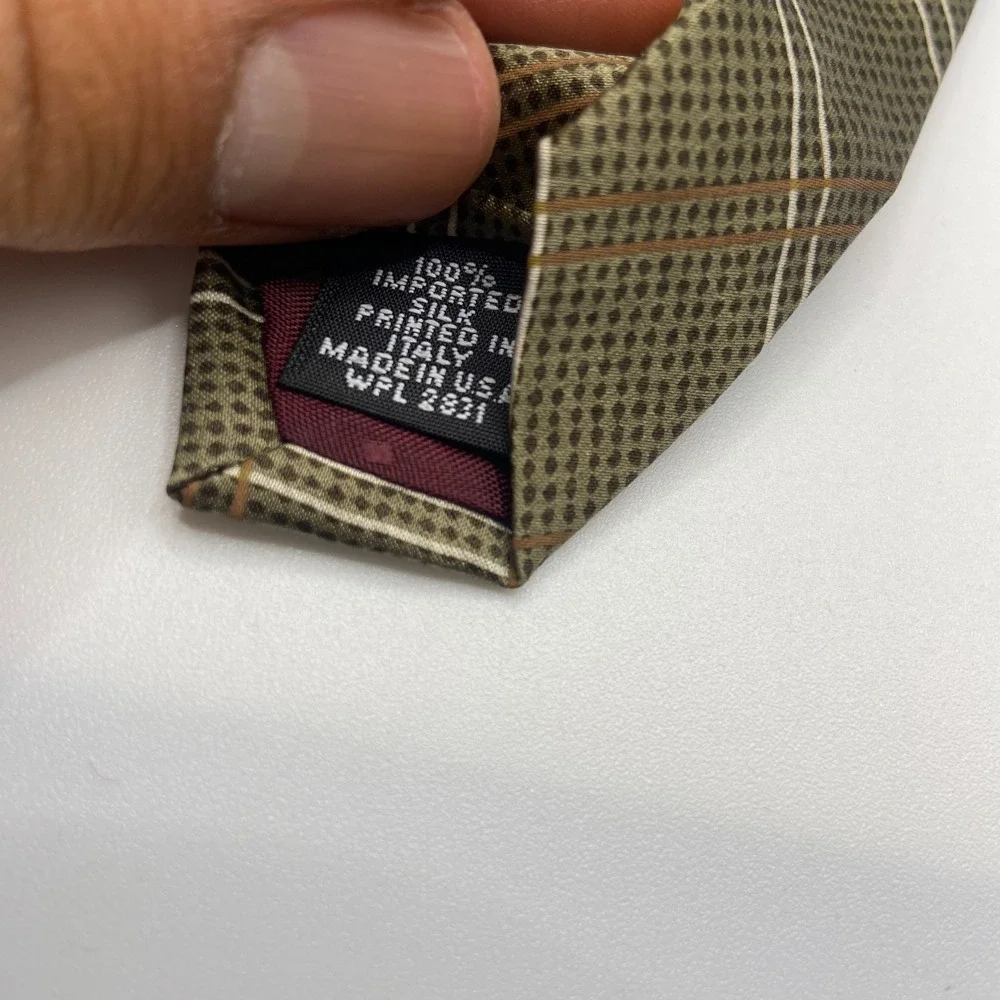 Zylos George Machado Necktie Mens Green White Plaid Silk Business Formal Office